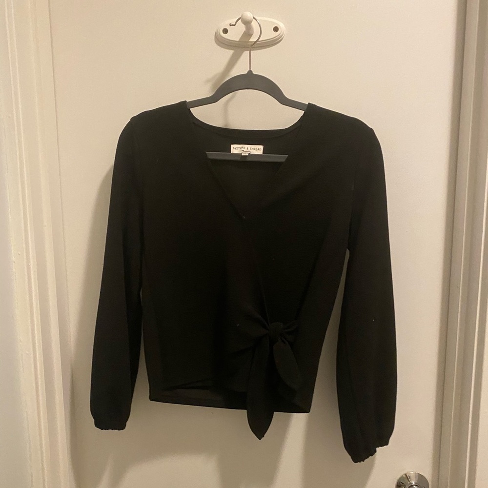 TeXTURE & Thread Madewell black Top